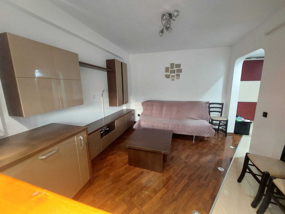 Închiriez apartament 2 camere, zona Doi Stejari