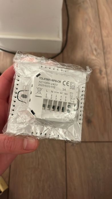 Termostat wifi tuya app ios android centrala apartament su casa