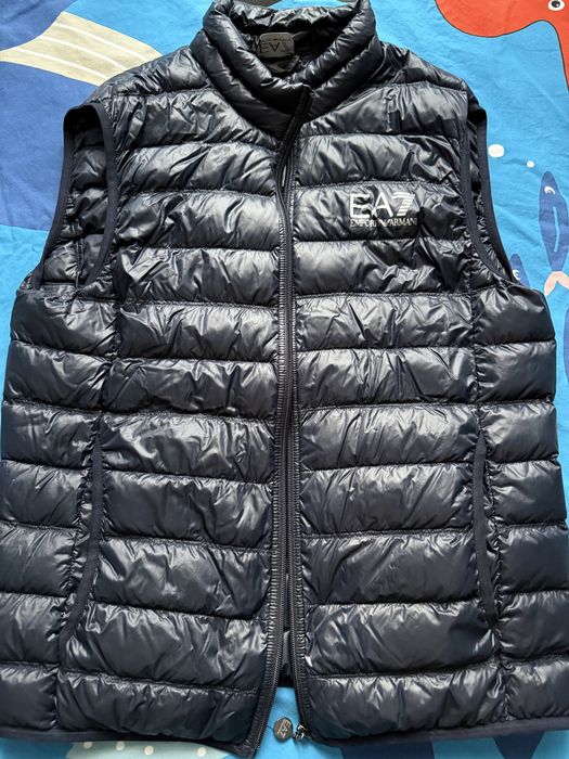 Vand vesta emporio armani  barbati