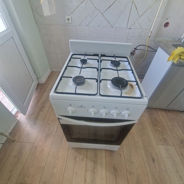 Продается газ плита GRETA