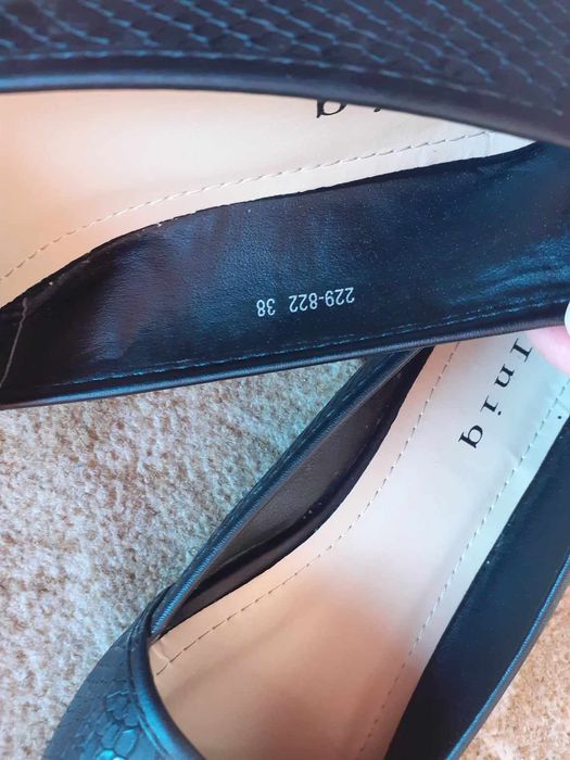 Дамски мокасини черни 38 номер