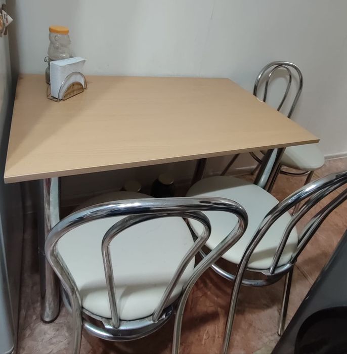 стол стулья для кухни