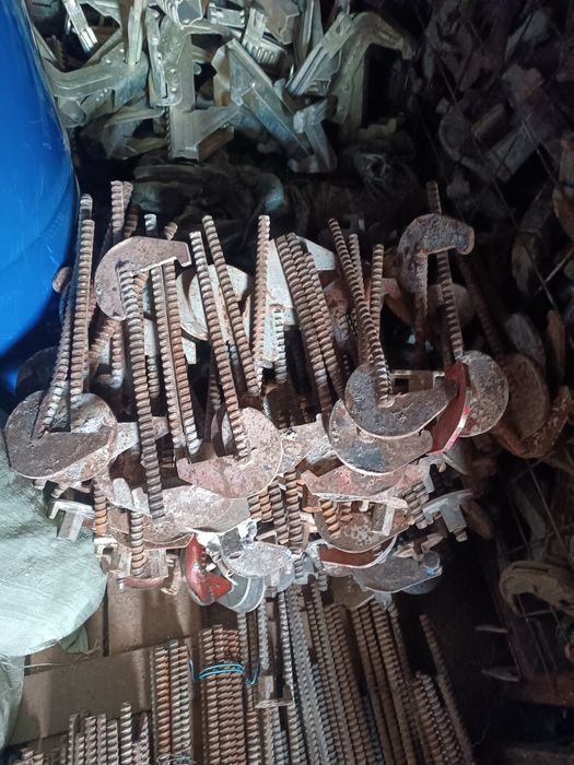 Замок Струбцина Флажок Все есть