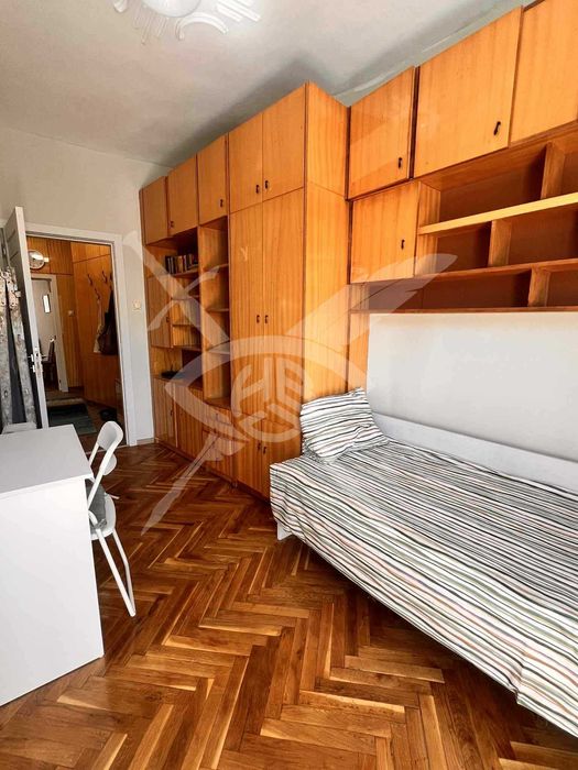 Дава се под наем Тристаен апартамент в Варна, Гръцка махала - 68 кв.м за 750 € - Снимка #4