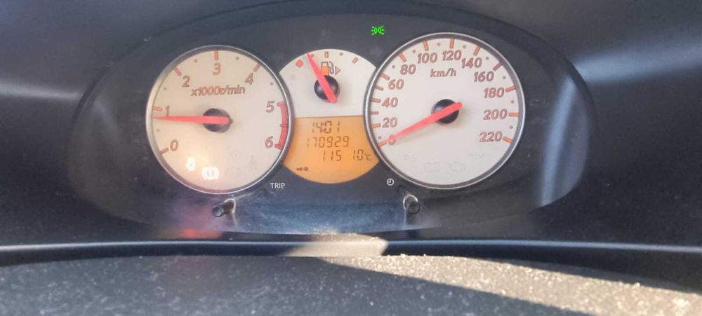 Vând Nissan Micra K12H