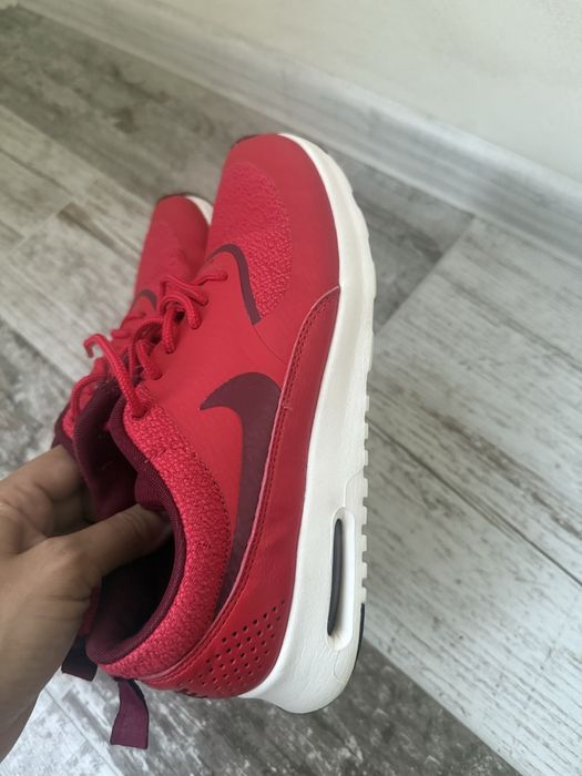 Маратонки Nike 39 номер