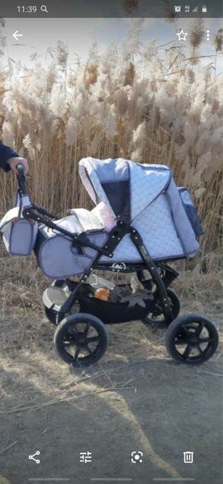 Продам димисизонную коляску
