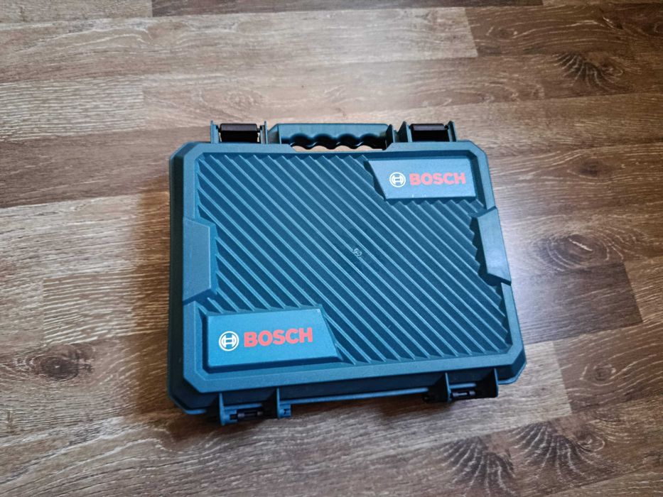 Шуруповерт BOSCH