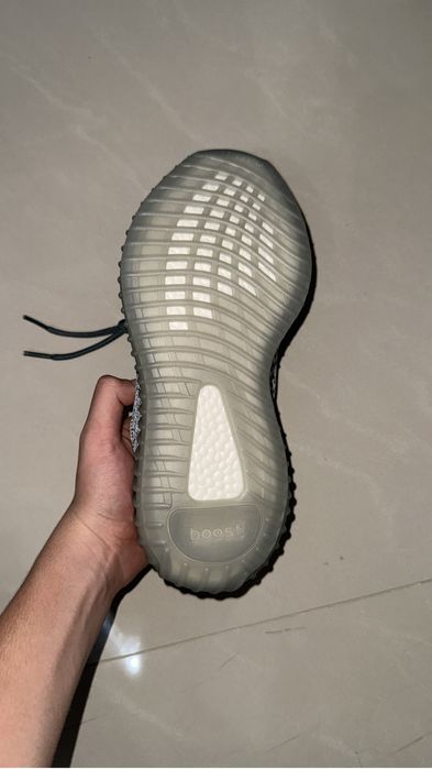 Adidasi Adidas Yeezy