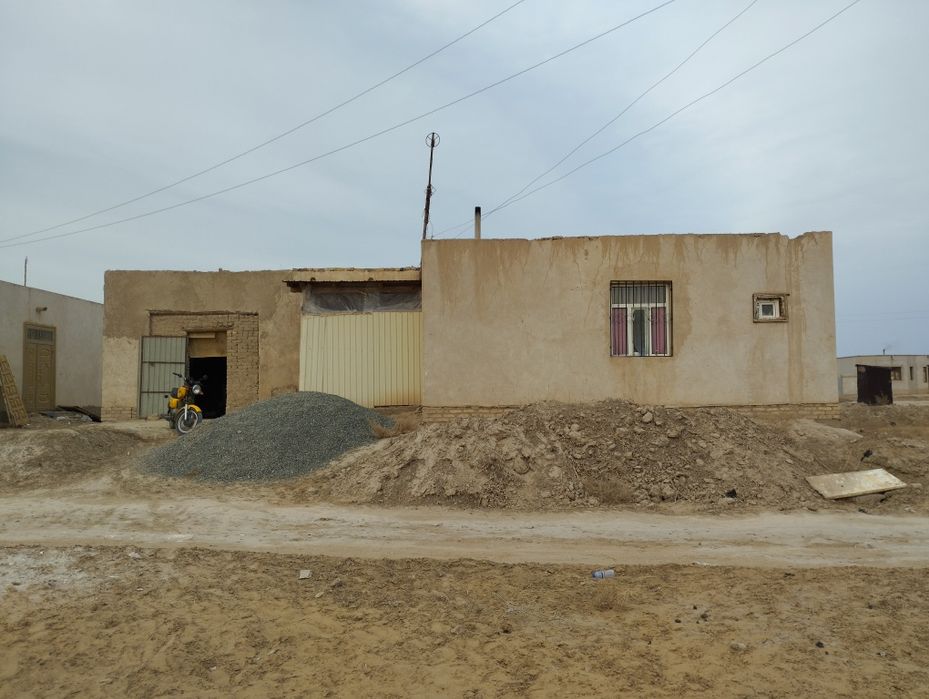 Уч ховузда Уй Бир етож