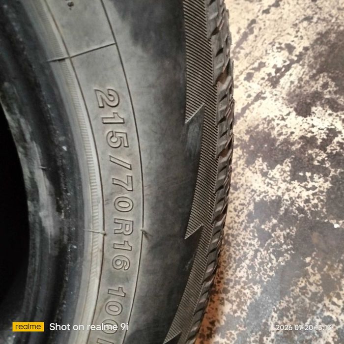 Продам  шины 215/70 R 16