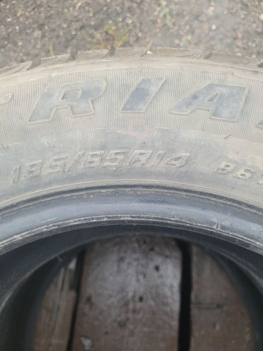 Продаю зимние шины
