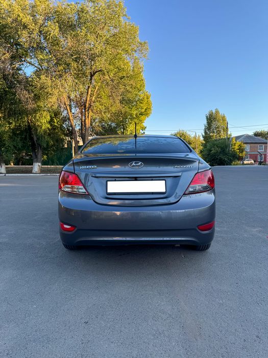 Hyundai accent 2023