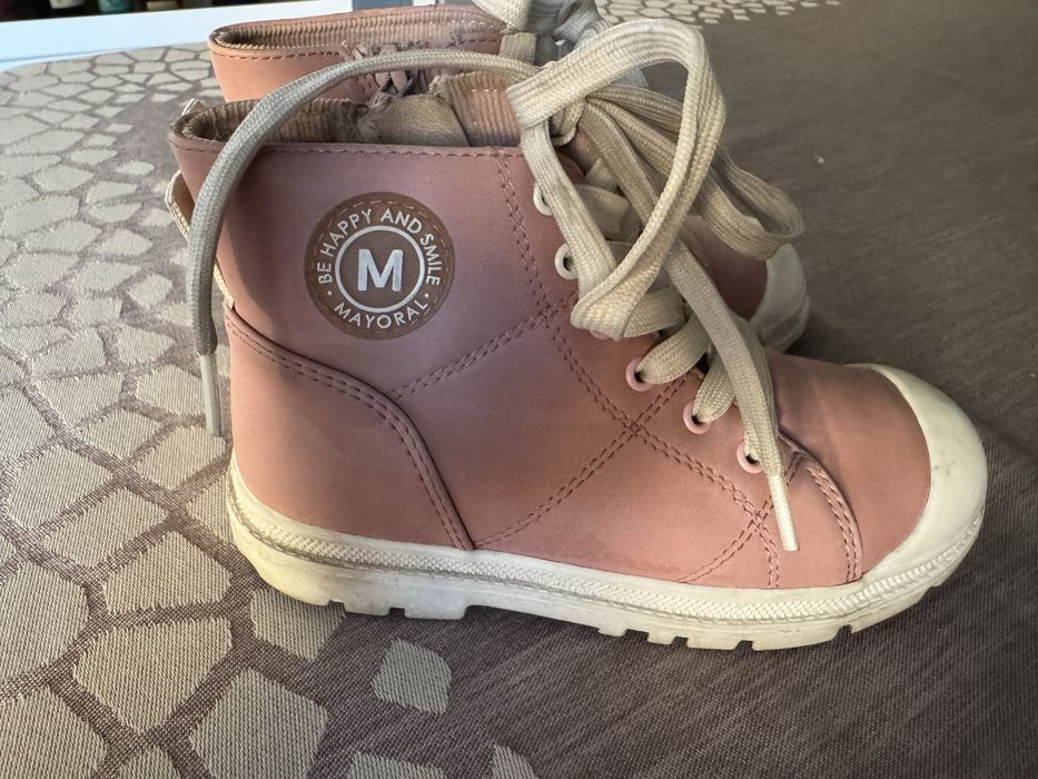 Ботички    Mayoral