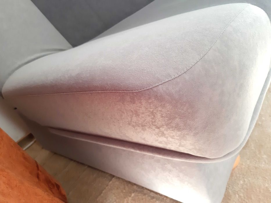 Разтегателен диван