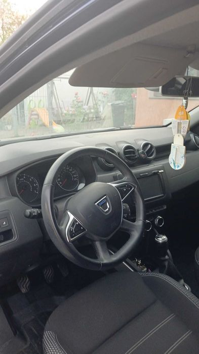 Vând Dacia Duster 2WD echipare Prestige