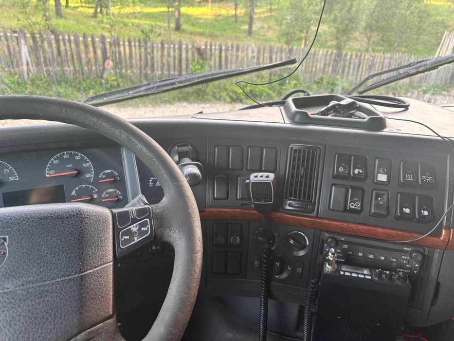 Vând camion Volvo 6*4