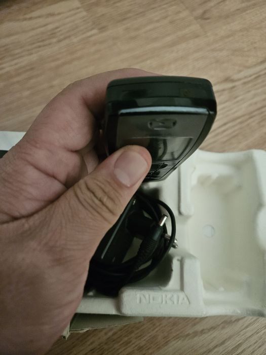 Продам Nokia 6220