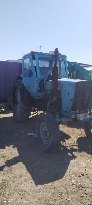 Продам трактор  хороший состояние вариант есть