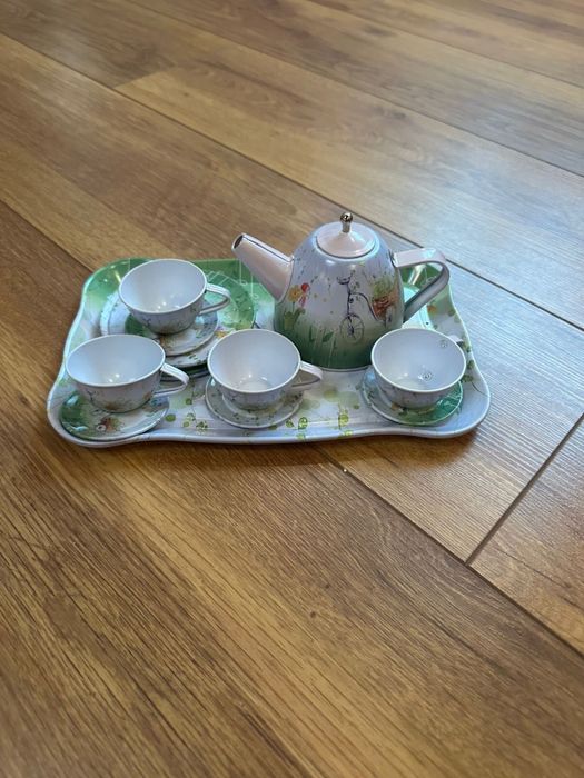 Продам наборы посудок