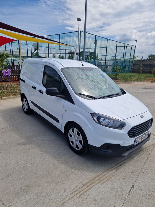 FORD Courier