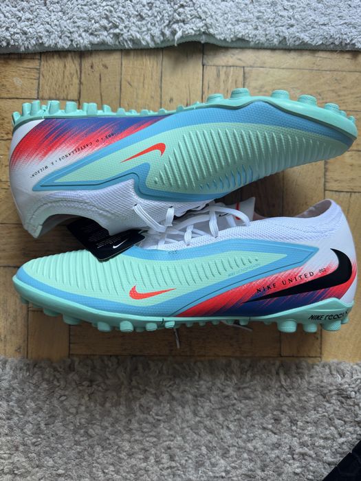 Ghete fotbal Nike Phantom 6