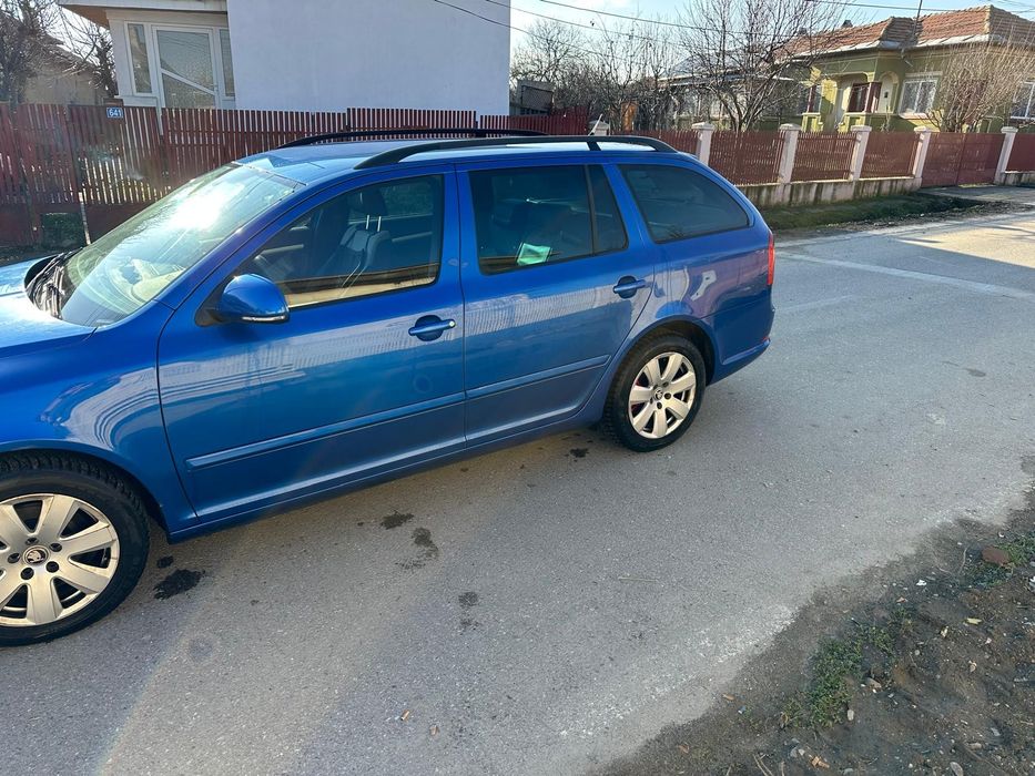 SKODA Octavia 2010 — imagine 4