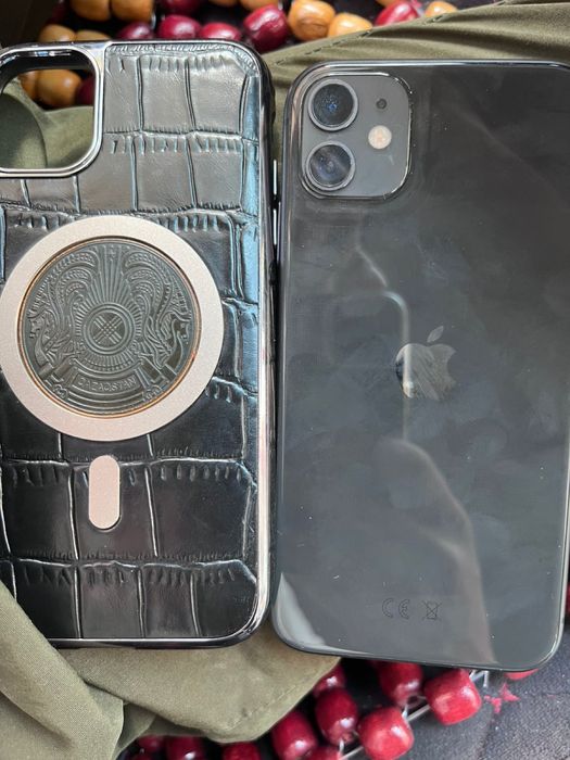 Айфон 11.  128гб срочно акб 77