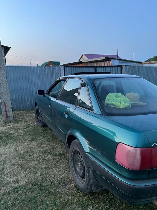 Продам Ауди б4 в хорошем состоянии.