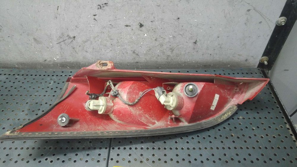 Stop tripla lampa dreapta ford focus 1 hatchback xs4x13404