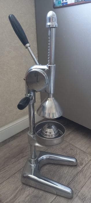 Продам соковыжималку для граната