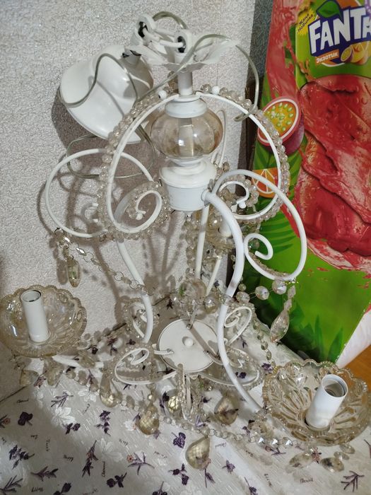 Продам люстру рабочую