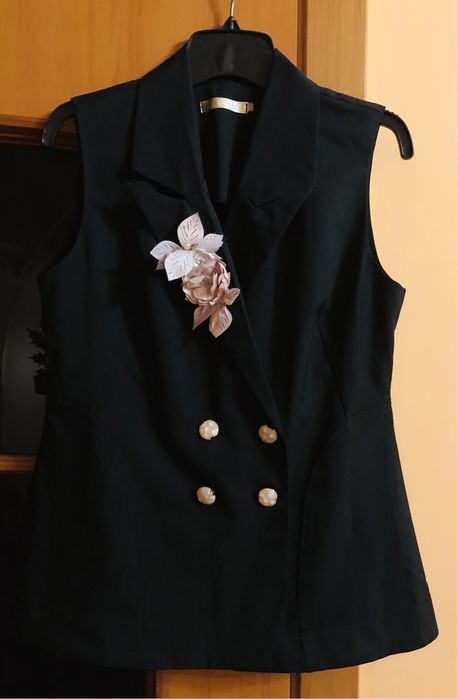 Женские брючные костюмы