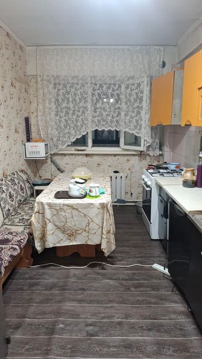 Продам квартиру 4 -х комнатную
