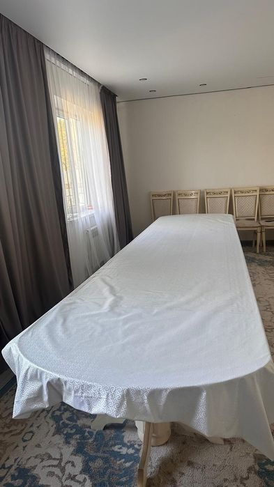 Стол гостинный для зала