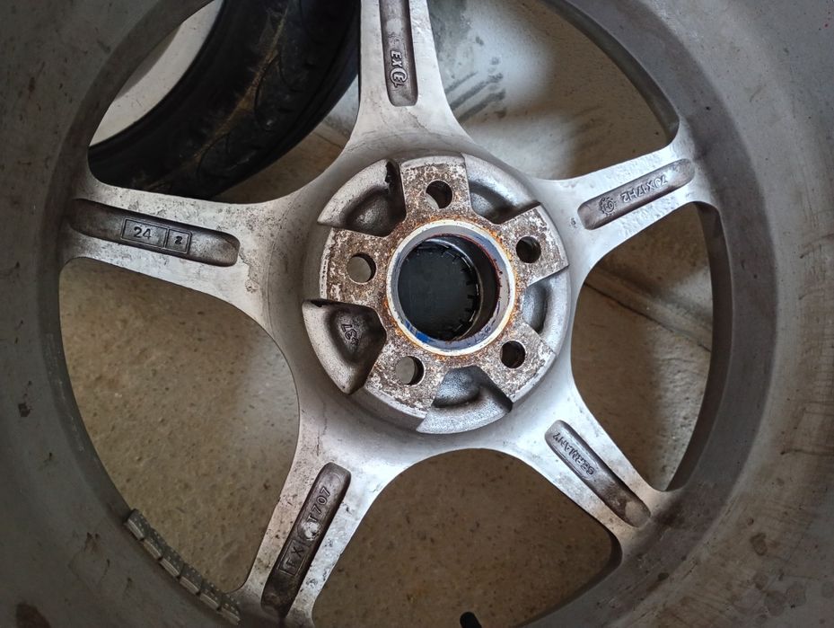 Vând jenti de  w golf!