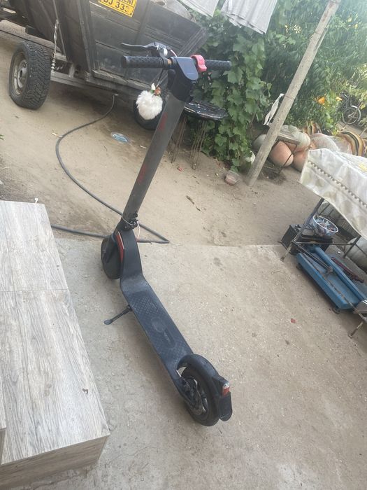 Trotineta electrica Akai