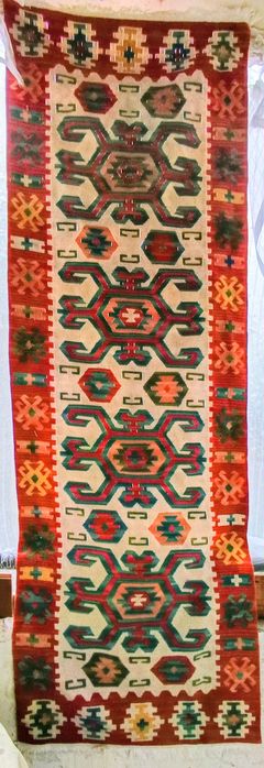 Пътека и пано за стена