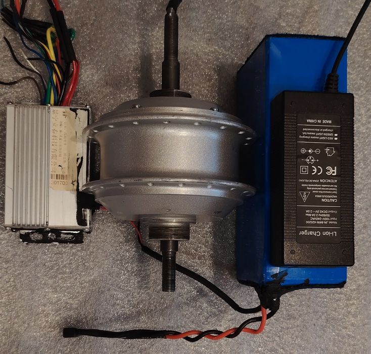 KIT motor electric  bicicletă 36v + controller + acumulator +  incarcator