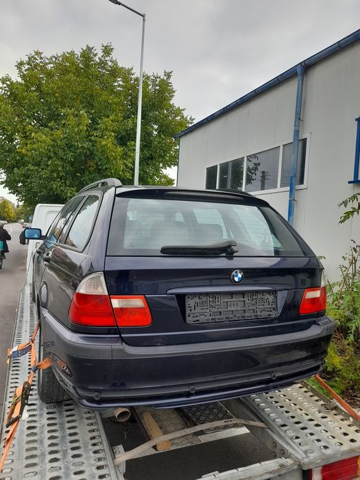 BMW 318i на части!