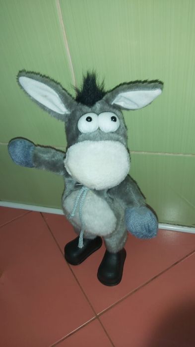 Jucarie măgar cantator si dansator