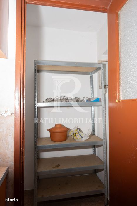 Apartament cu 3 camere | 2 băi | 2 balcoane | Strada Carpați | Oradea