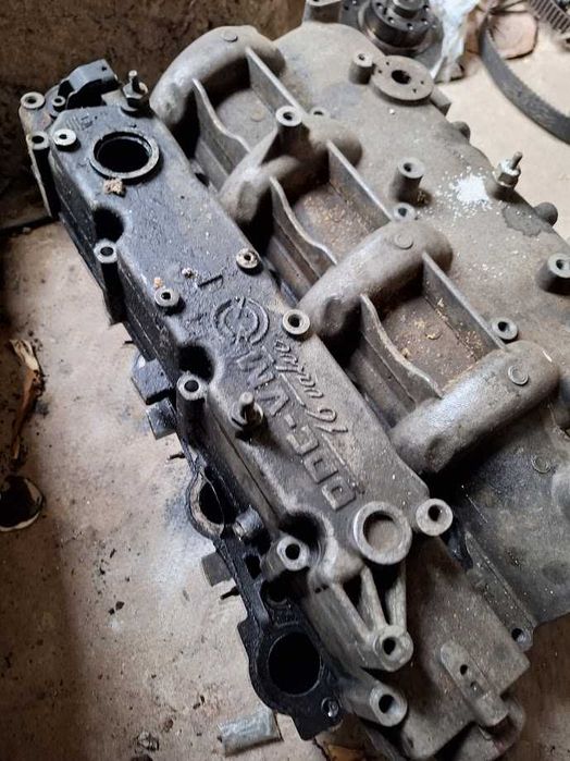 Продавам части за Jeep cherokee liberty 2.5 CRD