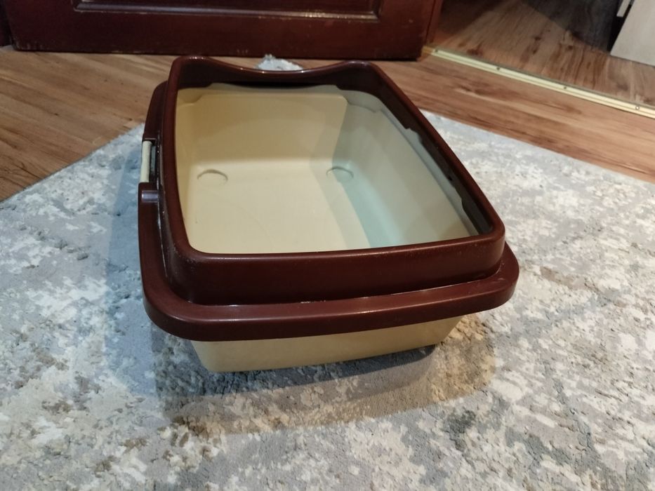 Лоток для кошек/маленьких собак