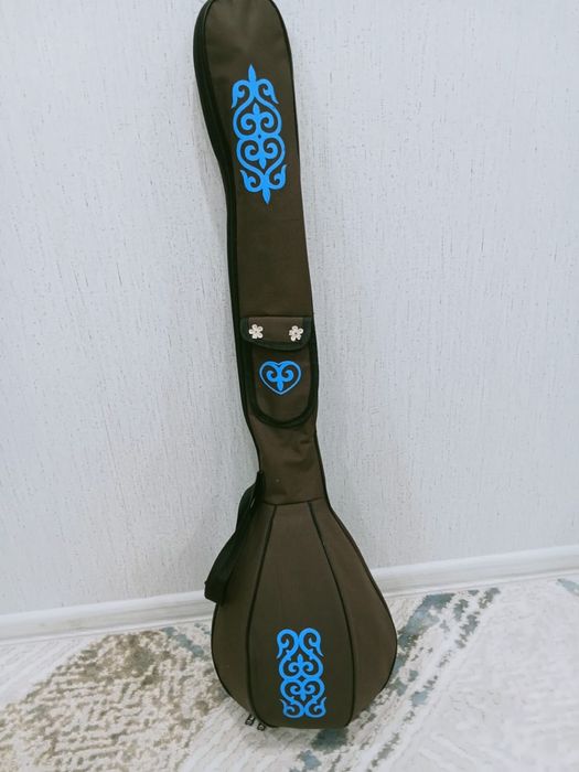 Продается Домбыра 15000 тенге