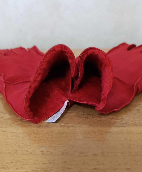 Кожени Ръкавици-Дамски