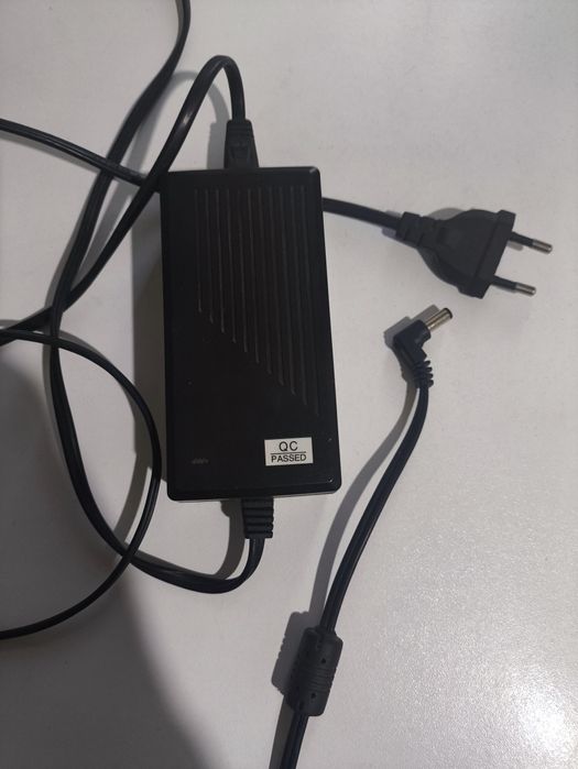 Продам dvd в мониторе