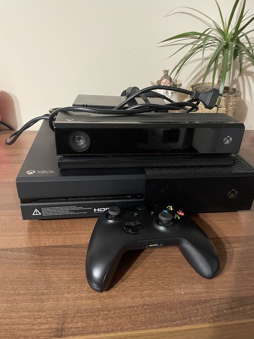 Xbox one cu o maneta si vr