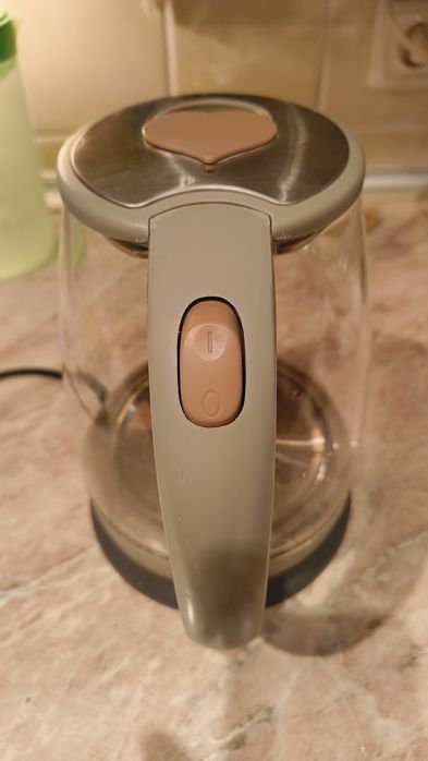 Чайник электрический Arisha стеклянный с подсветкой