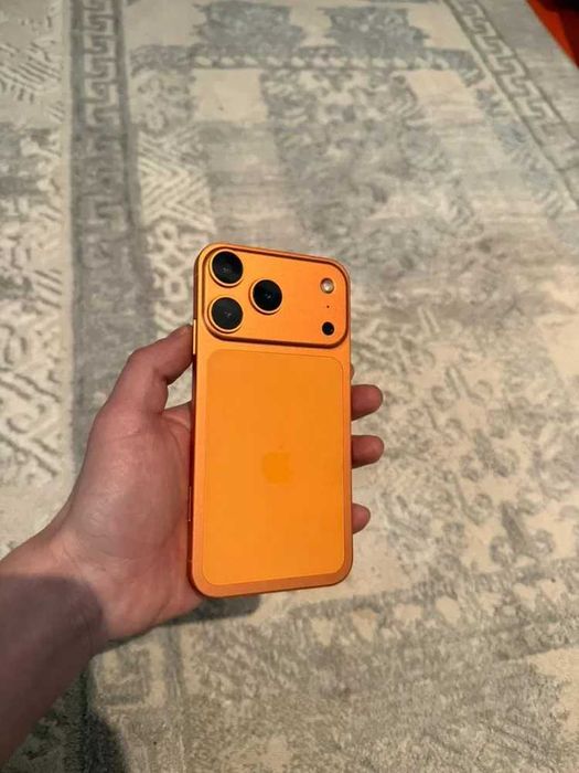 iPhone 11 128G в корпусе iPhone 17 Pro